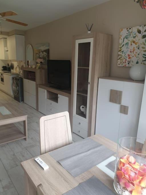 Precioso Estudio Con Piscina A 200M Del Mar Marbella Kültér fotó